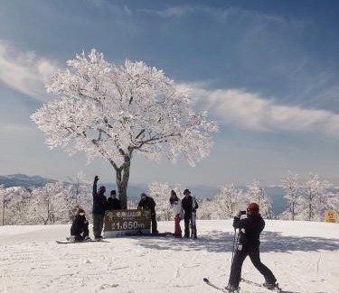 Nozawaonsen Cabin | Family-Friendly Retreat at Nozawa Peaks - Rated 9/10!