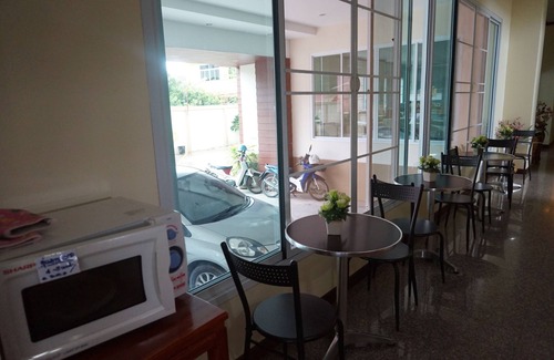 Nakhon Phanom Hotel | Stylish NP Residence: Family-Friendly with Great Amenities