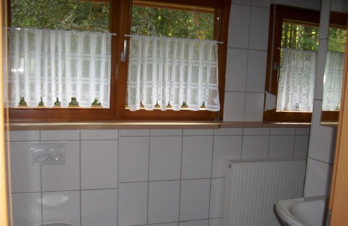 Wolfach - Saint Roman Apartment | NR-Ferienwohnung, 2 Schlafzimmer, max. 5 Personen
