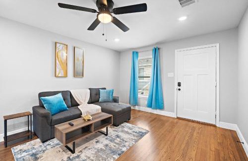 MacGregor House | Convenient Stay Near Medical Center with Games & BBQ Patio