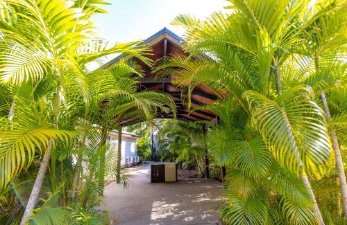 Airlie Beach Resort | Family-Friendly NRMA Airlie Beach Holiday Park with Pool