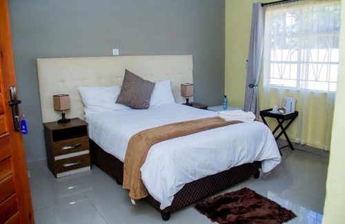Ndola Hotel | Cozy Nsanika Executive Lodge: Pet-Friendly & Breakfast Included