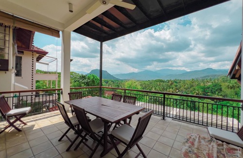 Digana Villa | nSerene 5-Bedroom Villa nestled within the prestigious Victoria Golf Club!