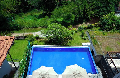 Digana Villa | nSerene 5-Bedroom Villa nestled within the prestigious Victoria Golf Club!