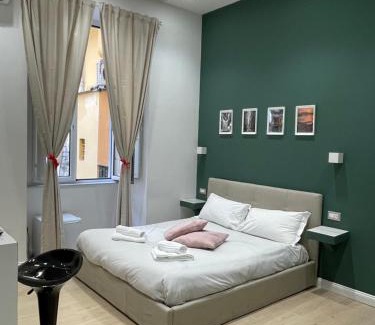 Naples City Centre House | Outstanding NSH AppartHotel in Central Naples, Pet Friendly