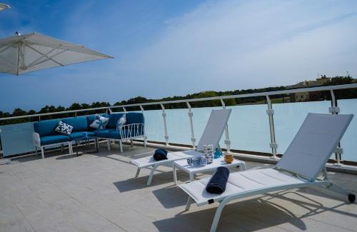 Lido di Campomarino Apartment | Experience NSM Blumarine: Private Beach & Ocean Views