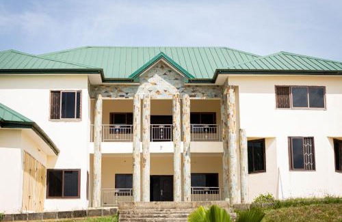 Cape Coast House | Discover Nuach Bayit: Family-Friendly Stay with Pool