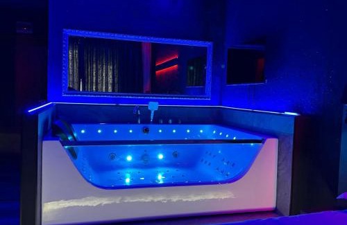 Sector 4 Apartment | Top-Rated Nubia Studios & Spa with Pool and Hot Tub
