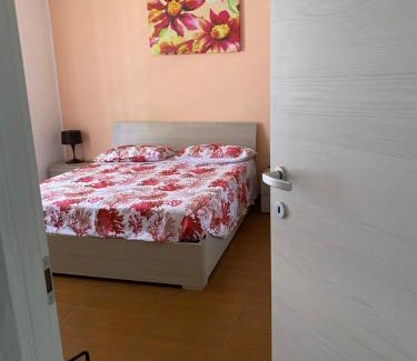 Santa Tecla Apartment | Relax at Nuccio's House: Oceanfront Retreat with Spa & Pool