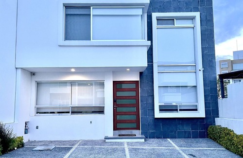 Queretaro House | Discover "Nuestra Casita" at Millenio 3-Lucepolis Club