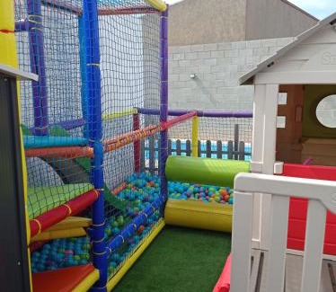 Cabreros del Monte House | Experience Nuestras Estrellas: Pet-Friendly & Kid-Approved