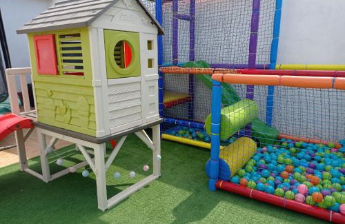 Cabreros del Monte House | Experience Nuestras Estrellas: Pet-Friendly & Kid-Approved