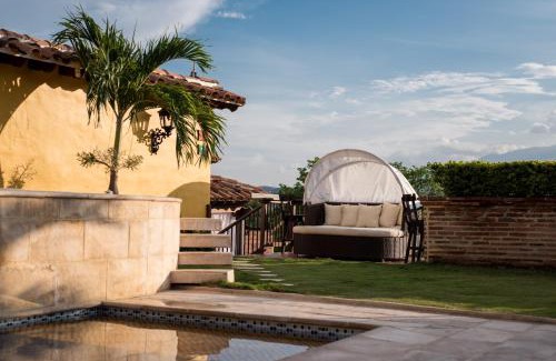 Zona Colonial Hotel | Historic Nueva Granada Hotel with Pool & Ocean Views