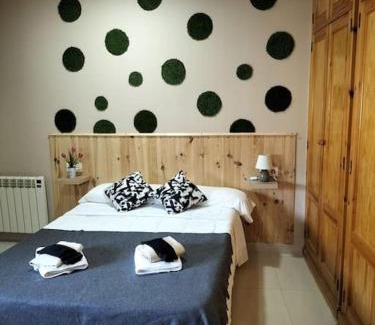 Albaicin Apartment | Cozy Room with Private Bath - Guest Rated 9.7/10
