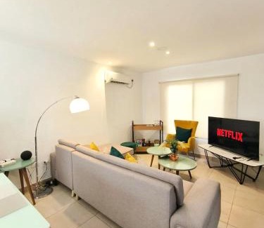Entrada Apartment | Inviting NUEVA Hermosa Casa Coliving in Samborondón, Ecuador