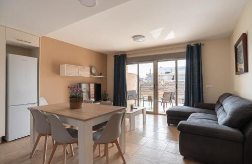 El Grau de Moncofa Apartment | Beautiful Oceanfront Apartment Steps from the Beach - MASBO 2
