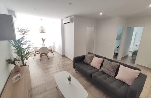La Malagueta Apartment | Prime Málaga Center Apartment - Wheelchair Accessible Comfort