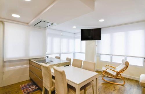 Somo Apartment | Modern Oceanfront Apartment with Stunning Beach Views