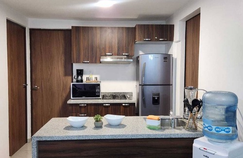 San Juan de Dios Apartment | Nuevo y amplio departamento en el centro de Guadalajara con alberca y gimnasio