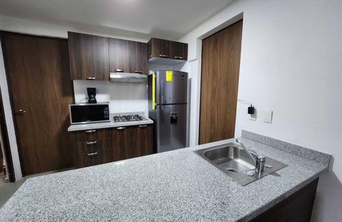 San Juan de Dios Apartment | Nuevo y amplio departamento en el centro de Guadalajara con alberca y gimnasio