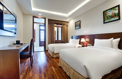 Hoa Vang Resort | Relaxing Nui Than Tai Ebisu Onsen Resort with Spa & Pool