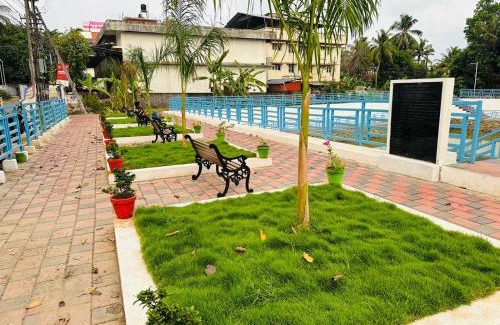 Eloor Hotel | Pet-Friendly HOTEL NUJOOM: Comfort and Convenience Await