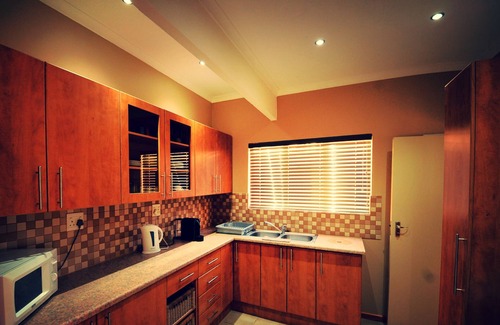 Colchester House | Cozy Nukakamma River Guesthouse with Family-Friendly Perks
