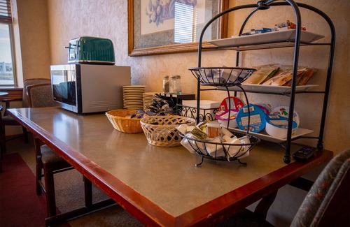 De Pere Hotel | Discover Nuks Executive Suites: Top-Rated Comfort Awaits