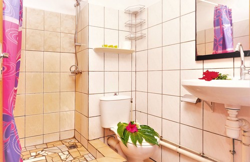 Taiohae Bed & Breakfast | Top-Rated NUKU-HIVA - Taiohae Room with Free Breakfast