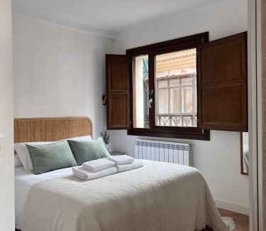Soria Apartment | Discover Numancia Suites: Family-Friendly with Top Ratings