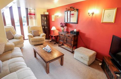Newton Grange House | Family-Friendly Retreat at Number 4 with High Guest Ratings