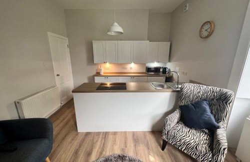 Helensburgh Apartment | Inviting Helensburgh 1 BR Retreat - Pet Friendly & Family-Friendly