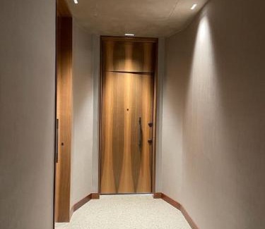 San Babila Apartment | Inviting Number House - Number 11: Family-Friendly Getaway