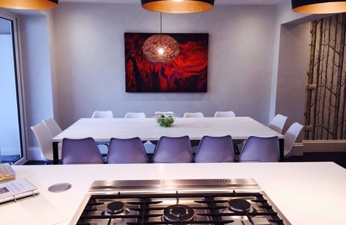 Torquay House | Experience Number Nine Torquay: Boutique Stay with Hot Tub