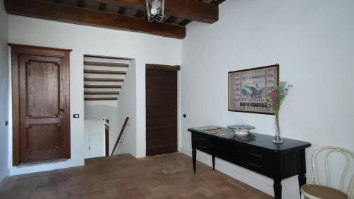 Todi House | Numero 6: Pet-Friendly Oasis with Breakfast & High Ratings