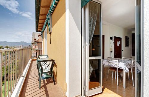 Pietra Ligure Apartment | Discover Numero 7: A Pet-Friendly Family Retreat
