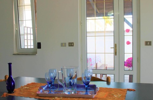 Torre Suda House | Family-Friendly Stay at Numero Sei with Pet Accommodations