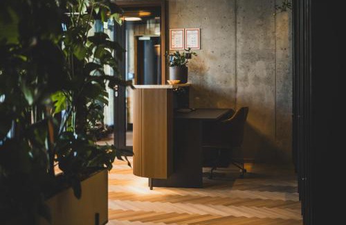 Rosenheim Hotel | Eco-Friendly NUNA: A Pet Accessible Retreat Awaits