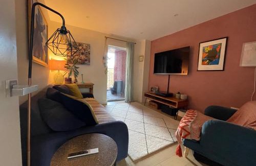 The Lane Apartment | Inviting Nunhead Green Flat - Perfect for Families