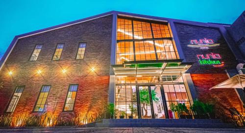 Serang Hotel | Discover Nunia Tamansari Hotel: Family-Friendly & Rated 9/10
