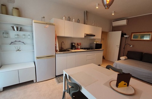Guizza Apartment | Explore Nuovo: 10 Minutes to Padova with Amazing Amenities