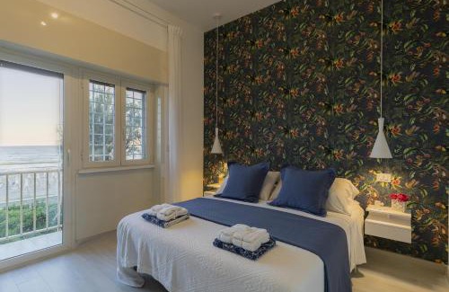 Anzio Apartment | Beachfront Apartment with Large Terrace & Ocean Views