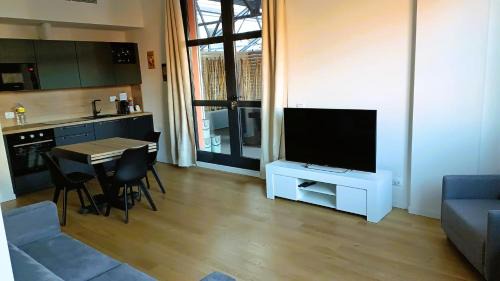Milan Apartment | Stylish Loft with Terrace Near Navigli & Pet-Friendly