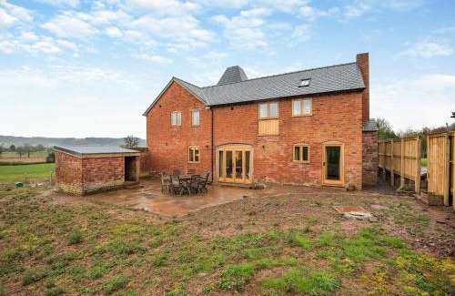 Canon Pyon House | Discover Nupton Hop Kiln: Family-Friendly Retreat Awaits