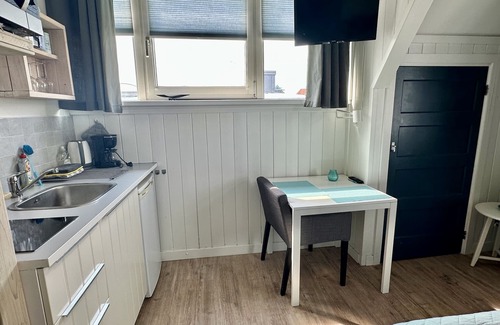 Bergen aan Zee Apartment | Cozy Retreat Just 200m from the Beach with Ocean View