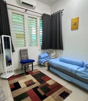 Bota House | Ideal Nurasyura Puncak Homestay: Pet & Child Friendly Stay