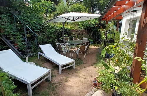 Sudstadt House | Charming Nuremberg House with 4 Bedrooms and 2 Baths