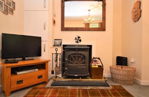 Dunoon House | Family-Friendly Nursery Cottage in Benmore for Memorable Stays