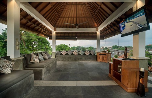 Nusa Dua Villa | Discover Nusa Dua: 7 BDR with Private Pool & Beach Access
