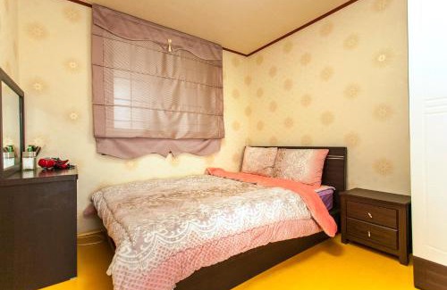 Jungmun House | Unmatched Nuyoungnayoung Pension: Perfect for Families